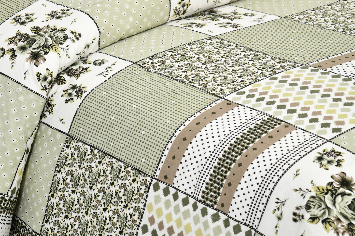 100/108 Aachal Viscose Mix Super King Size Double Bedsheet with 2 Pillow Covers, Elegant & Luxurious Feel - HLB28