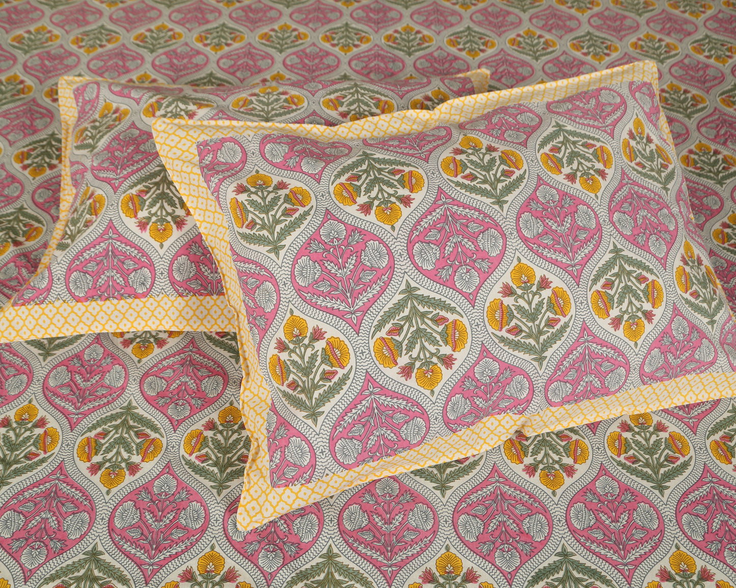 108/108 Empire 100% Cotton Jumbo Size Double Bedsheet with 2 Pillow Covers, Elegant Look & Cozy Feel - HLB68