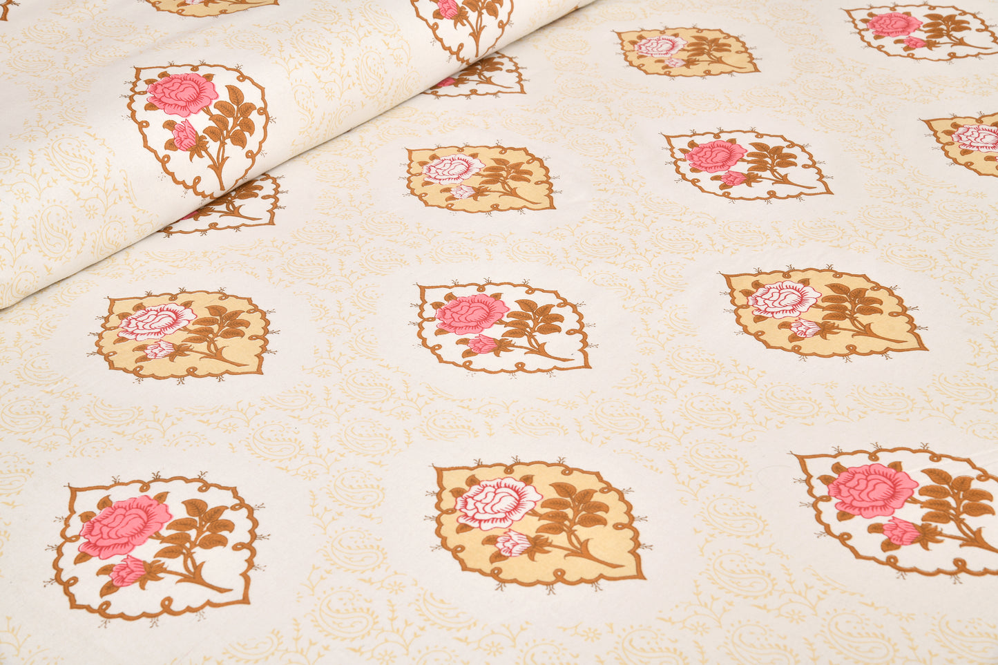 100/108 Pushpa Viscose Mix Super King Size Double Bedsheet with 2 Pillow Covers, Floral Design & Premium Comfort - HLB31