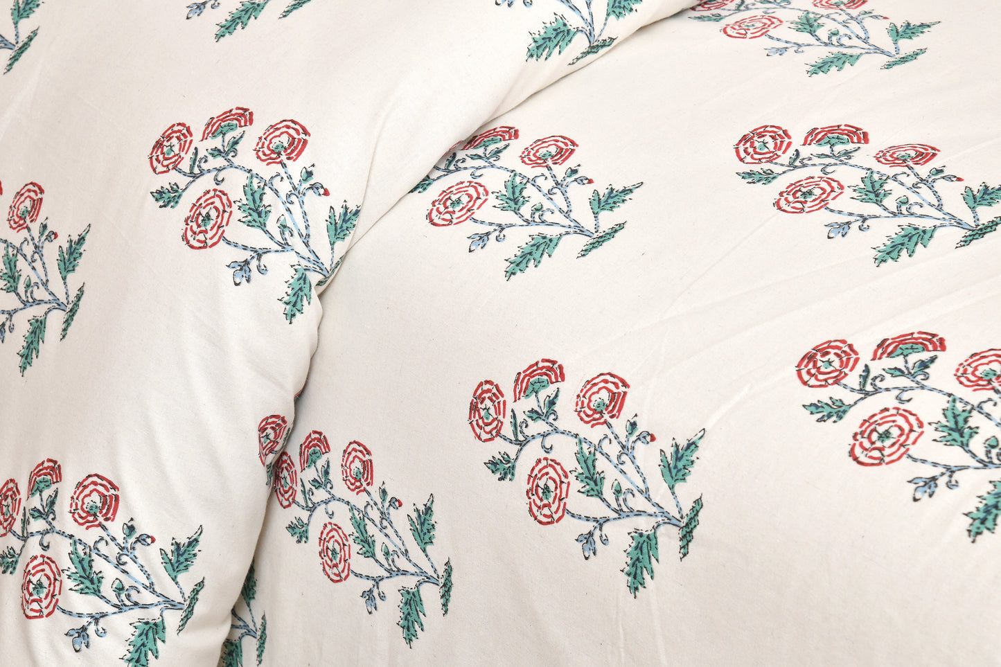 100/108 Pushpa Viscose Mix Super King Size Double Bedsheet with 2 Pillow Covers, Floral Design & Premium Comfort - HLB31