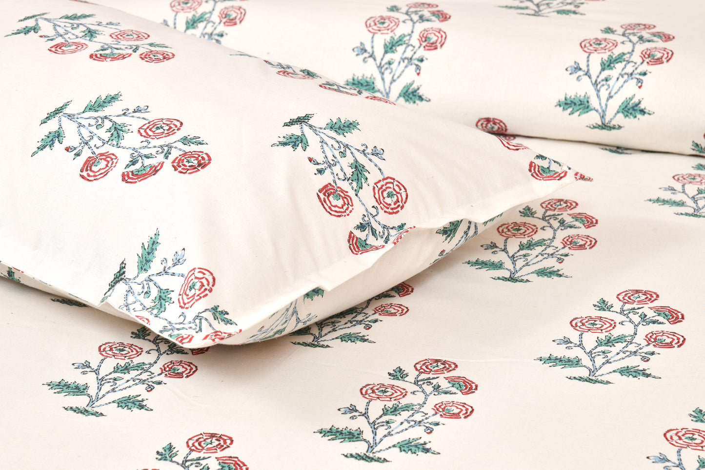 100/108 Pushpa Viscose Mix Super King Size Double Bedsheet with 2 Pillow Covers, Floral Design & Premium Comfort - HLB31