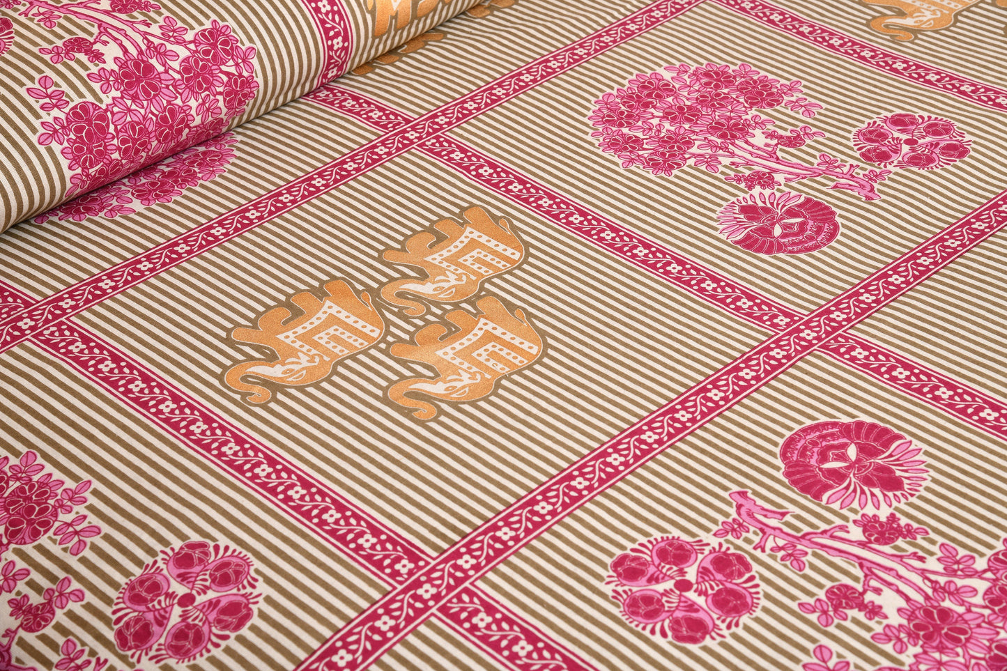 100/108 Rose Gold 100% Cotton Super King Size Double Bedsheet with 2 Pillow Covers, Luxurious Touch & Soft Finish - HLB50