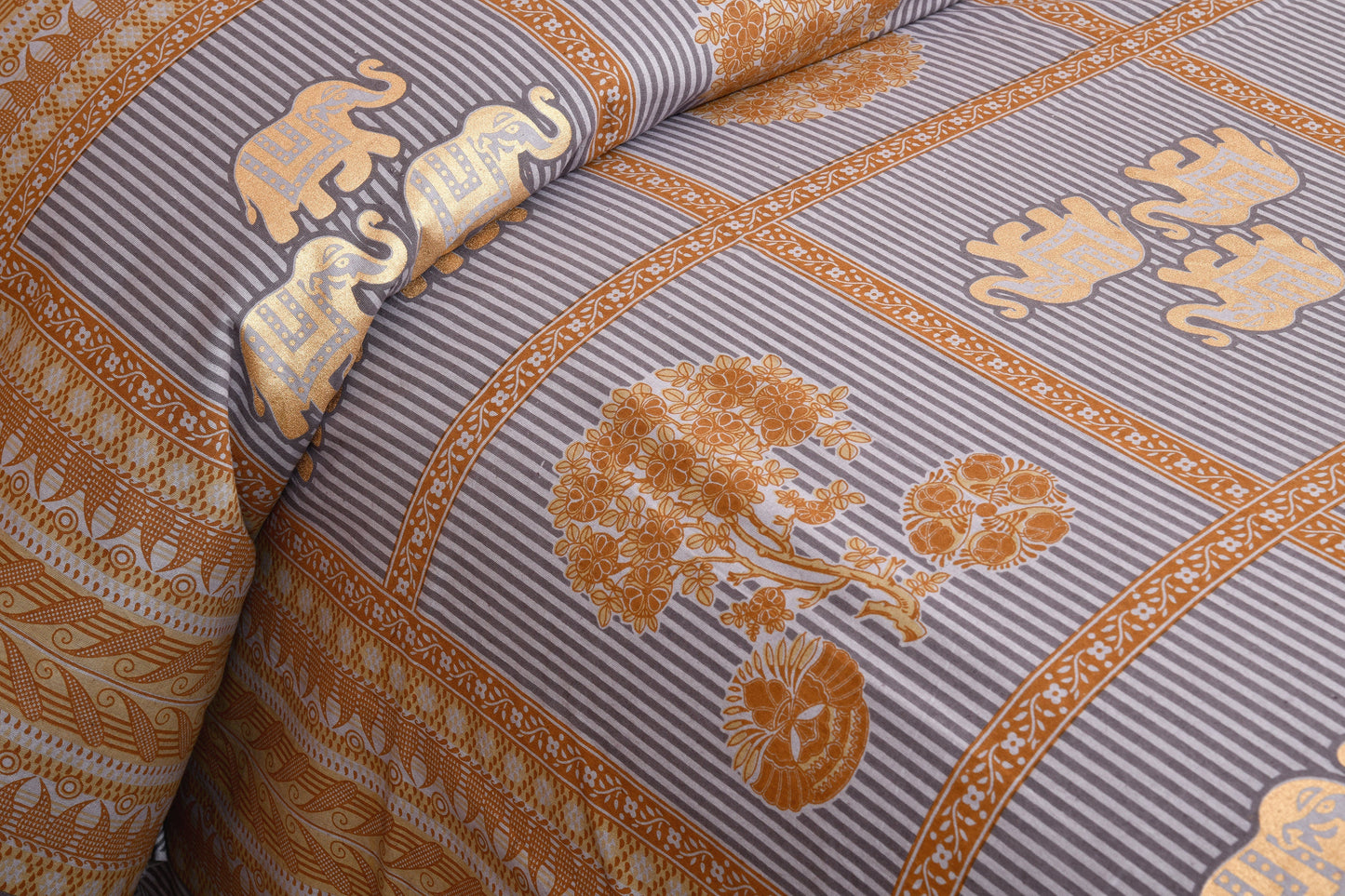 100/108 Rose Gold 100% Cotton Super King Size Double Bedsheet with 2 Pillow Covers, Luxurious Touch & Soft Finish - HLB50