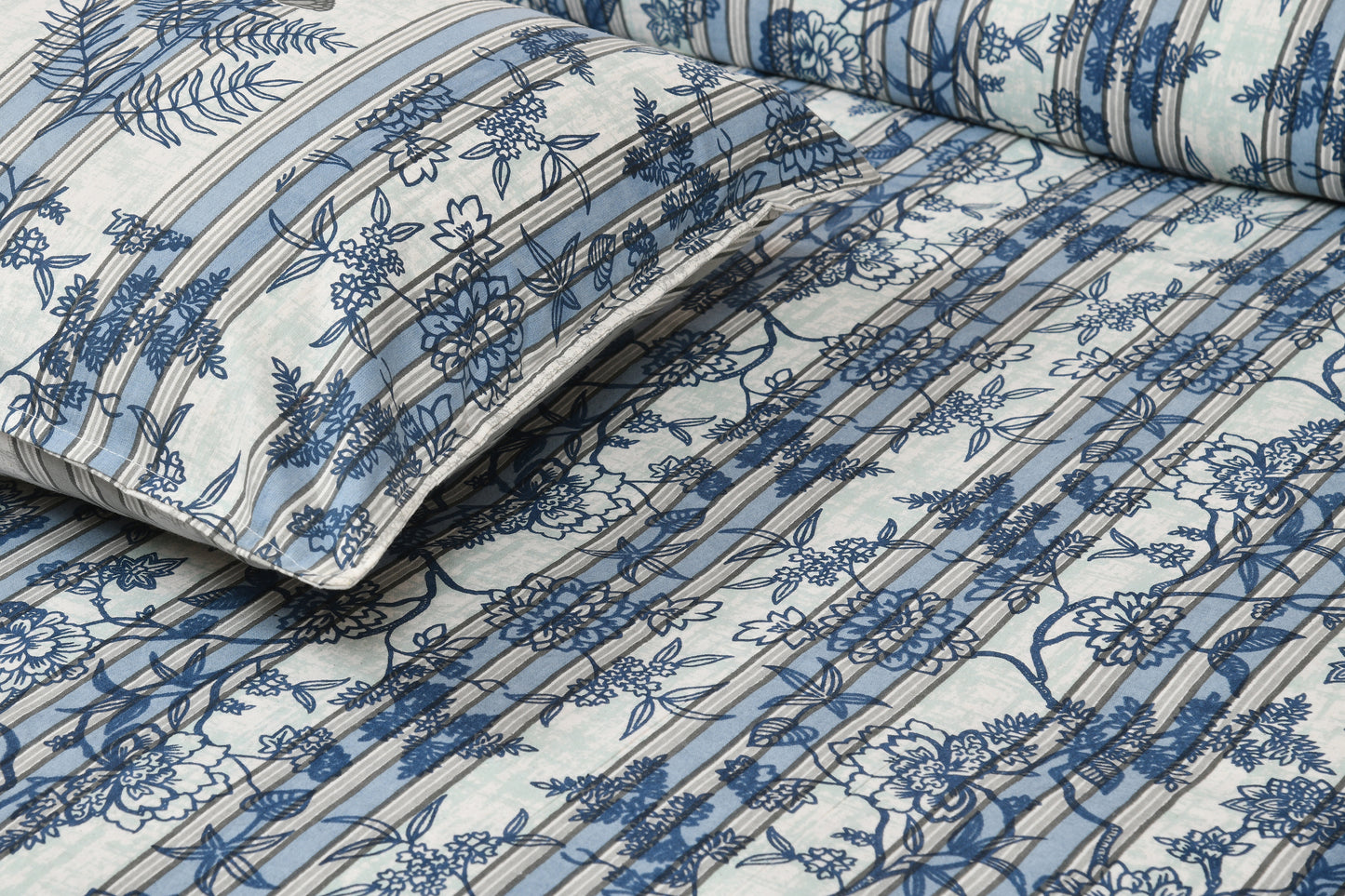 100/108 Spain Viscose Mix Super King Size Double Bedsheet with 2 Pillow Covers, Breathable & Comfortable - HLB30