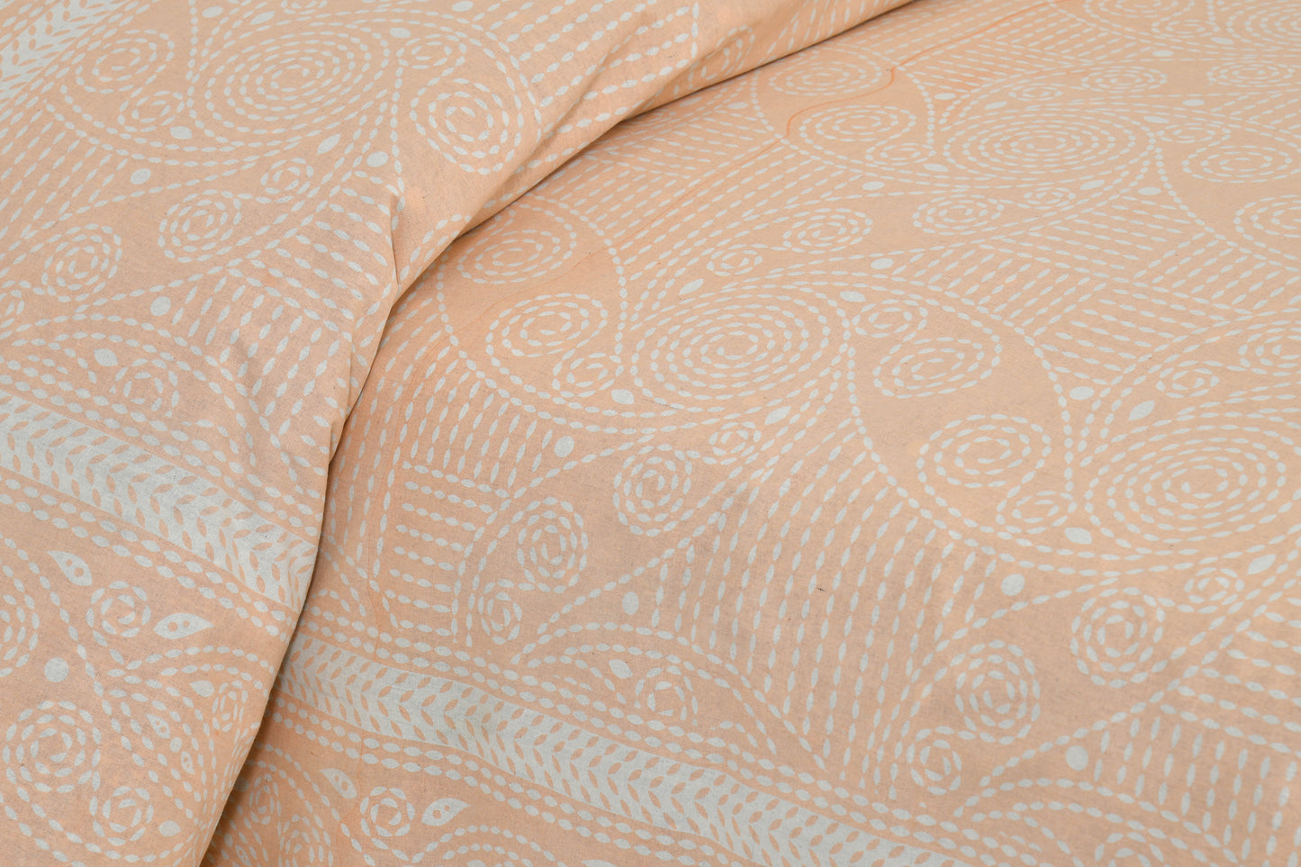 100/108 Sui Dhaga Viscose Mix Super King Size Double Bedsheet with 2 Pillow Covers, Smooth Texture & Long-Lasting Comfort - HLB25