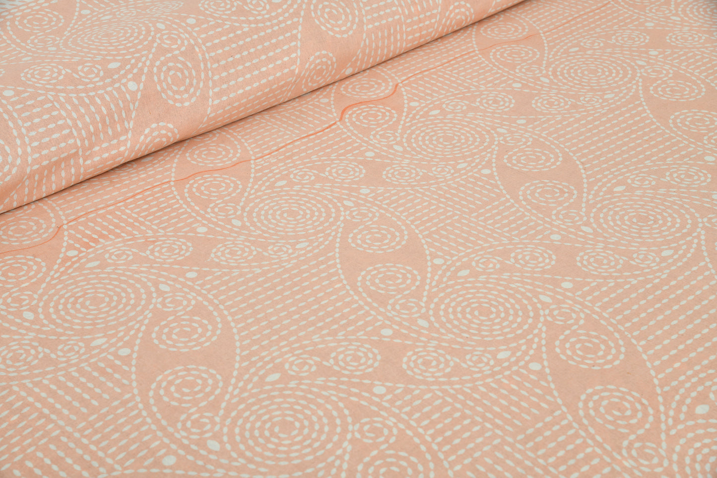 100/108 Sui Dhaga Viscose Mix Super King Size Double Bedsheet with 2 Pillow Covers, Smooth Texture & Long-Lasting Comfort - HLB25