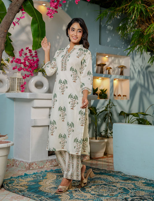 Floral embroidery Sanganeri printed high round neckline with a split V-slit Kurta Set - HL124