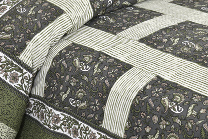 95/108 Mira Viscose Mix Large King Size Double Bedsheet with 2 Pillow Covers, Soft & Wrinkle-Resistant Fabric - HLB13