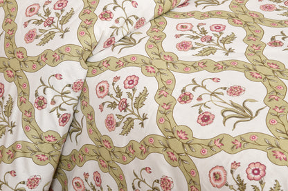 100/108 Pushpa Viscose Mix Super King Size Double Bedsheet with 2 Pillow Covers, Floral Design & Premium Comfort - HLB31