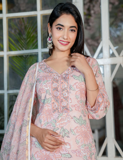 Pastel Peach Floral Handblock V-neck Cotton Kurta Set with Kota-Doria Dupatta - HL107