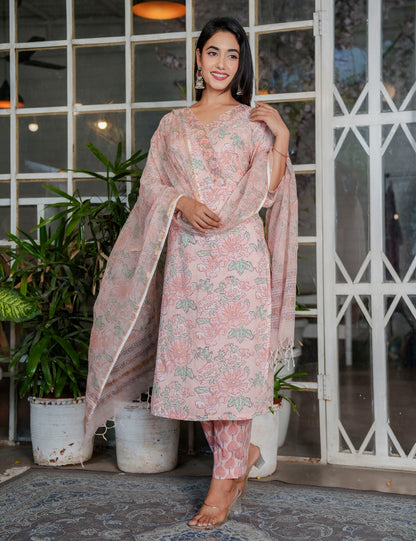 Pastel Peach Floral Handblock V-neck Cotton Kurta Set with Kota-Doria Dupatta - HL108