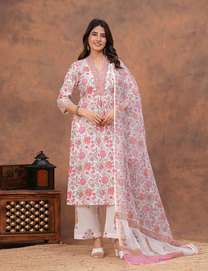 All-over floral print in shades of pink, peach Hand-Block Printed Cotton Kurta Set with Kota Doria Dupatta - HL152