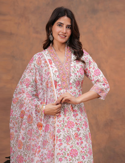 All-over floral print in shades of pink, peach Hand-Block Printed Cotton Kurta Set with Kota Doria Dupatta - HL152
