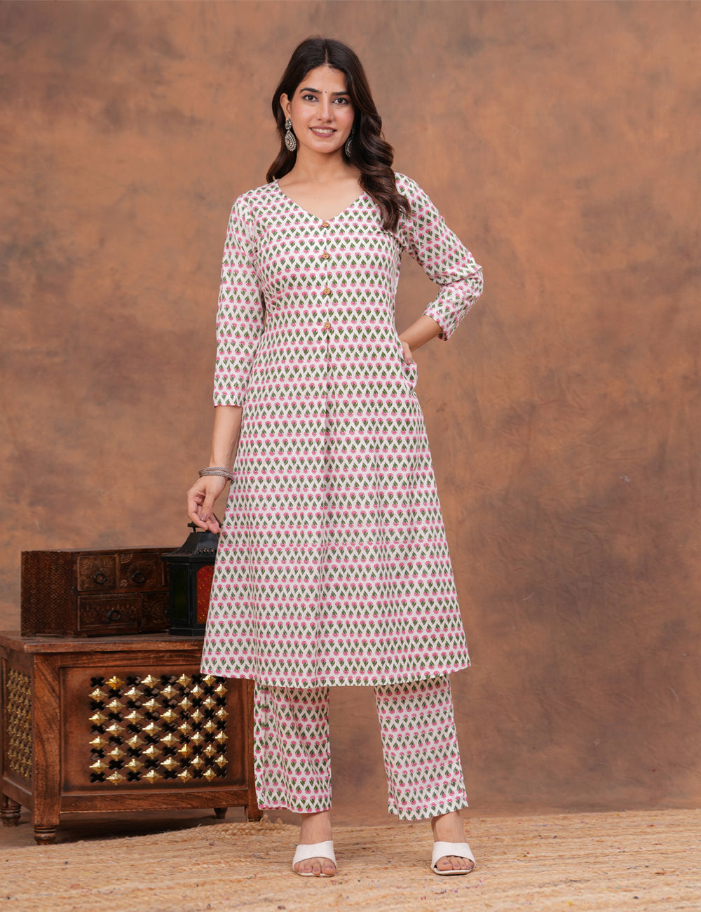 Floral buta motifs Hand-Block Printed A-Line Kurta Set - HL157