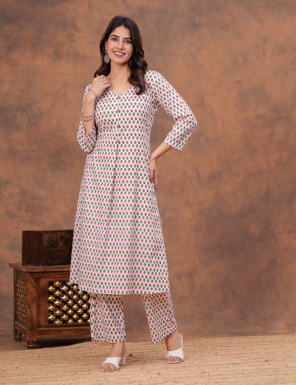 Floral buta motifs Hand-Block Printed A-Line Kurta Set - HL157