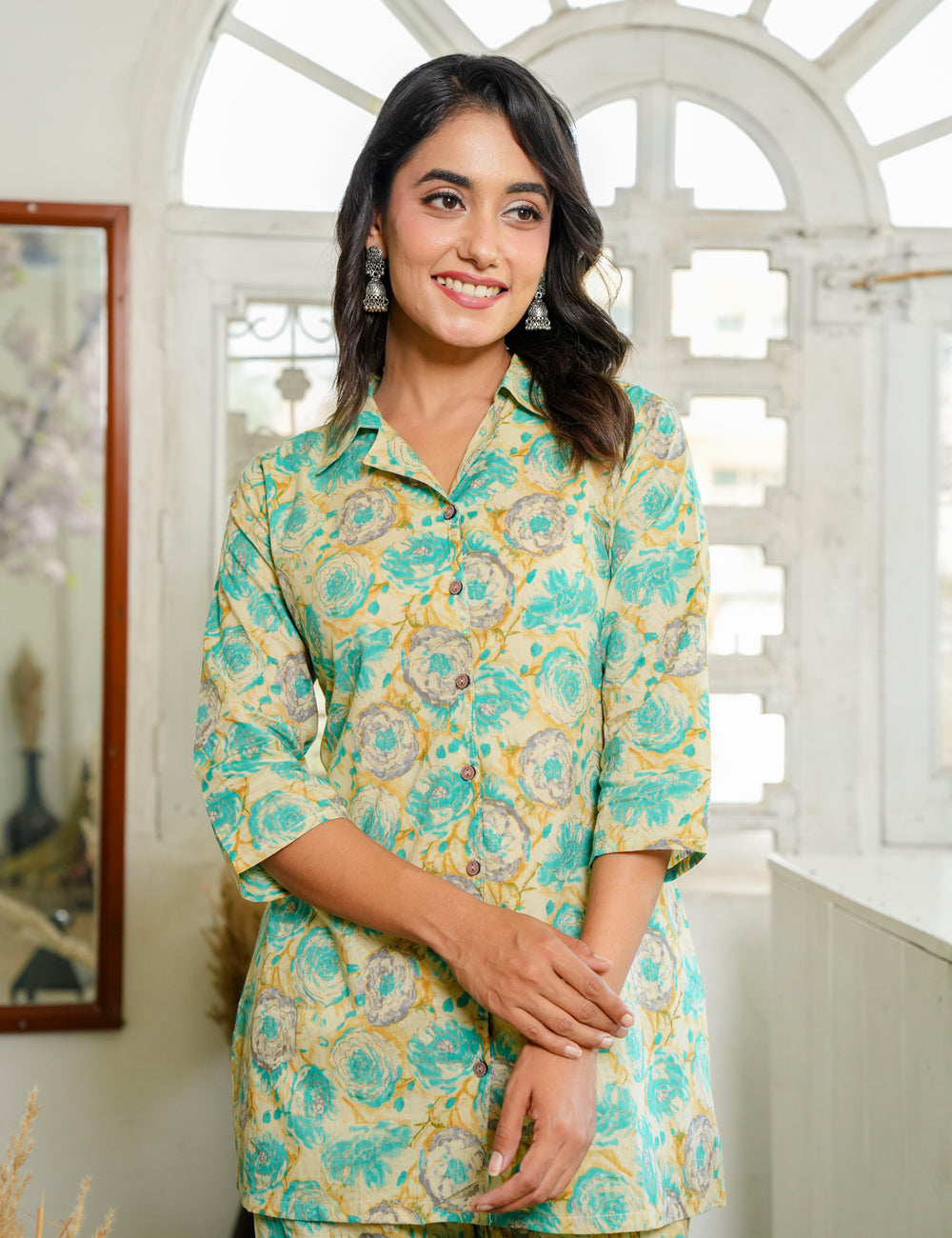 Lively and chic co-ord set featuring a vibrant floral Sanganeri Printed Cotton Co-ord Set - HL125