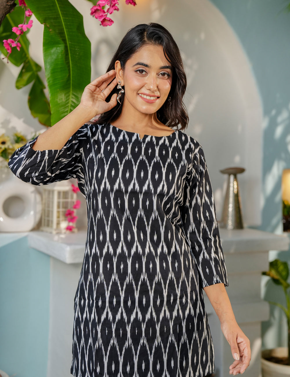 Black and white Ikat motif Sanganeri Printed Relaxed Fit Cotton Co-ord Set - HL142